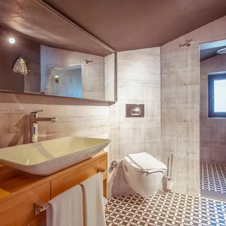 Aparthotel S3 King 2*